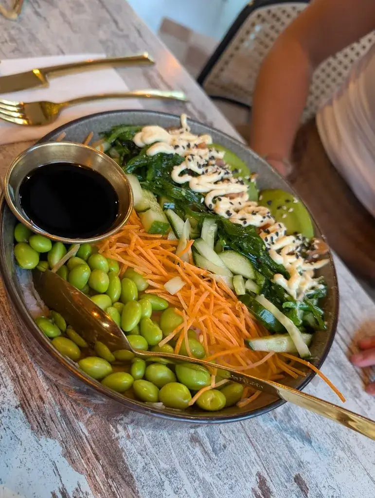 Wiljan de Ruijter_Lemonade -food & drinks-_Raalte_reseña