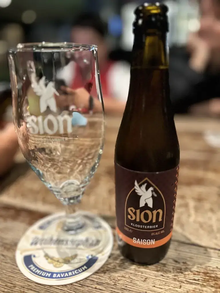 Karla Baumotte_Bierbrasserie Zuiderbuur_Raalte_recensione