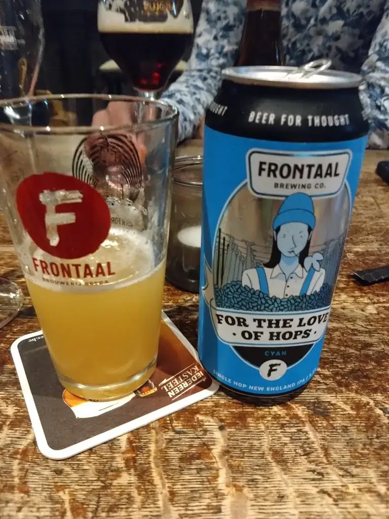 Wieke van der Arend_Bierbrasserie Zuiderbuur_Raalte_recensione