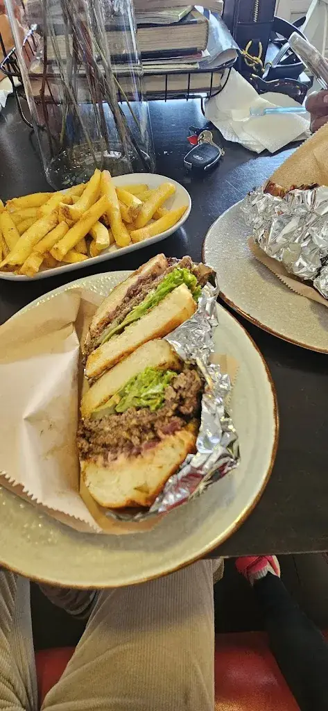 Dimitris Savvidis_Mercurius Burgers_Enschede_review