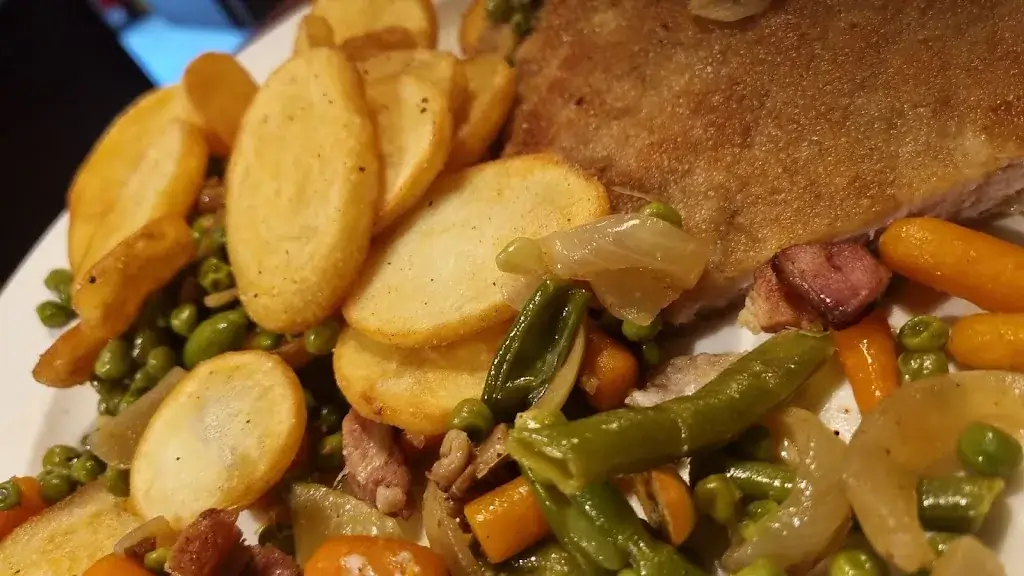 Hassan Abudaldah_Eetcafe & cafetaria Tonnechie_Vroomshoop_review