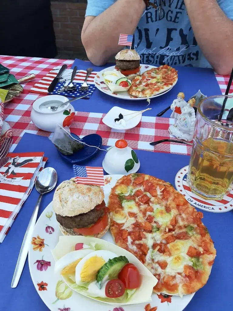 Lillian Schönhage_Lunchroom Bij Saartje_Vroomshoop_review