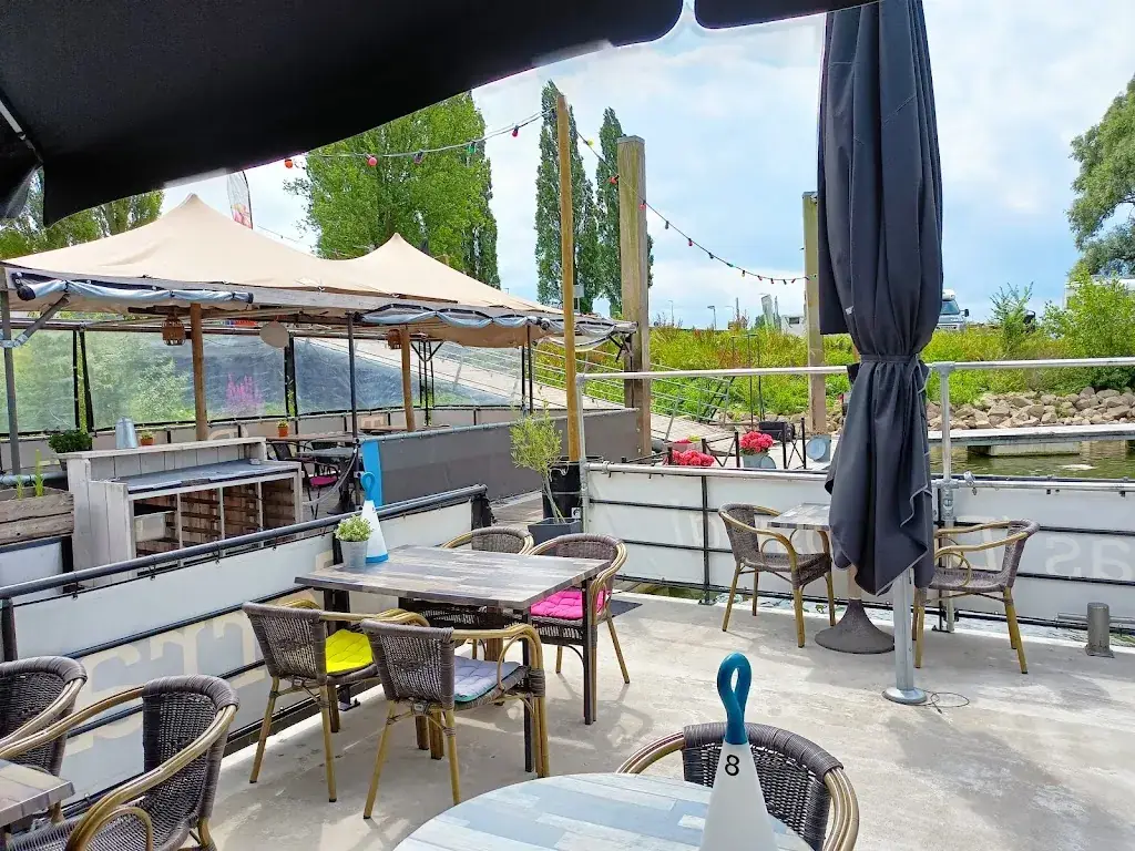 Terras De Loswal restaurant in Wijhe