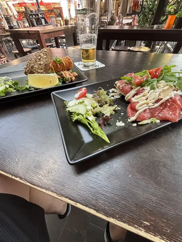 António Pedro Pinto_Auntie Annies_Oldenzaal_review