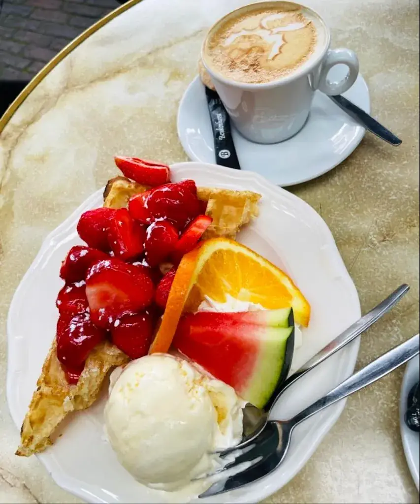 Tariq Chowdhury_Café Time_Oldenzaal_recensione