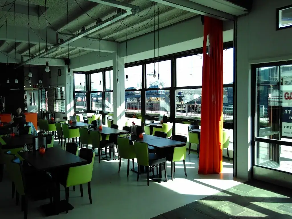 Spoor 6 - Eten & Drinken restaurant in Oldenzaal