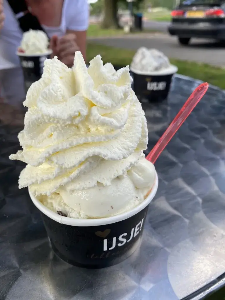 Bijkerk IJs_Westerhaar-Vriezenveensewijk_slider_image_2