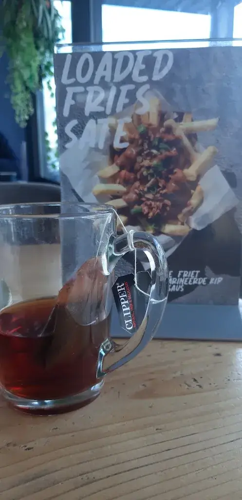 Mauw Zacht en lief_Lunchroom Arkel_Arkel_reseña