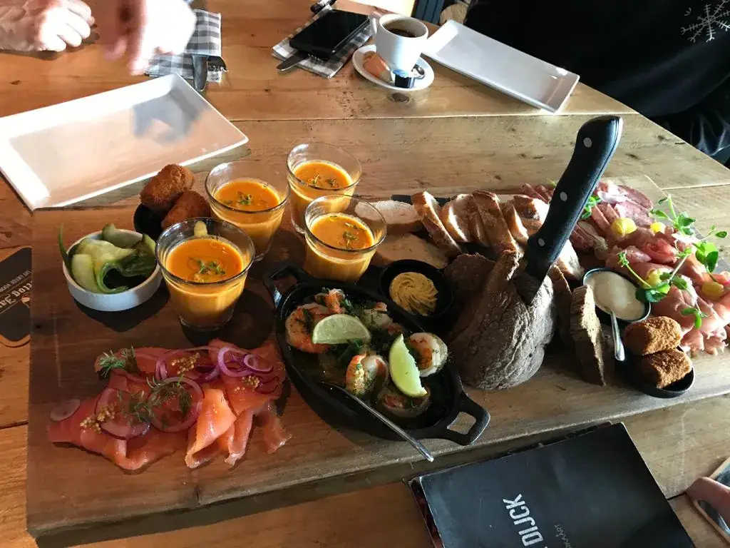 M vW_Aan de Dijck_Bergambacht_review