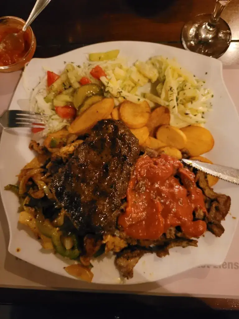 Menu_Restaurant Charly_Wierden_image_3