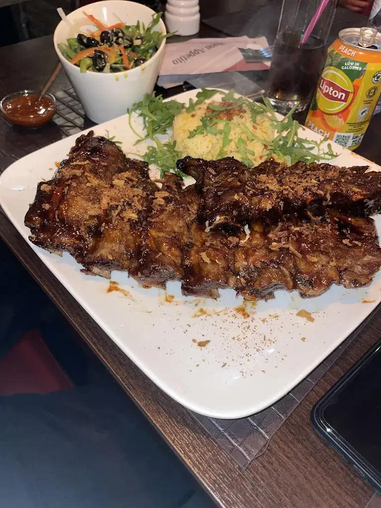 selim zeybek_Grillhouse & Pizzeria LA ROZ_Vollenhove_review