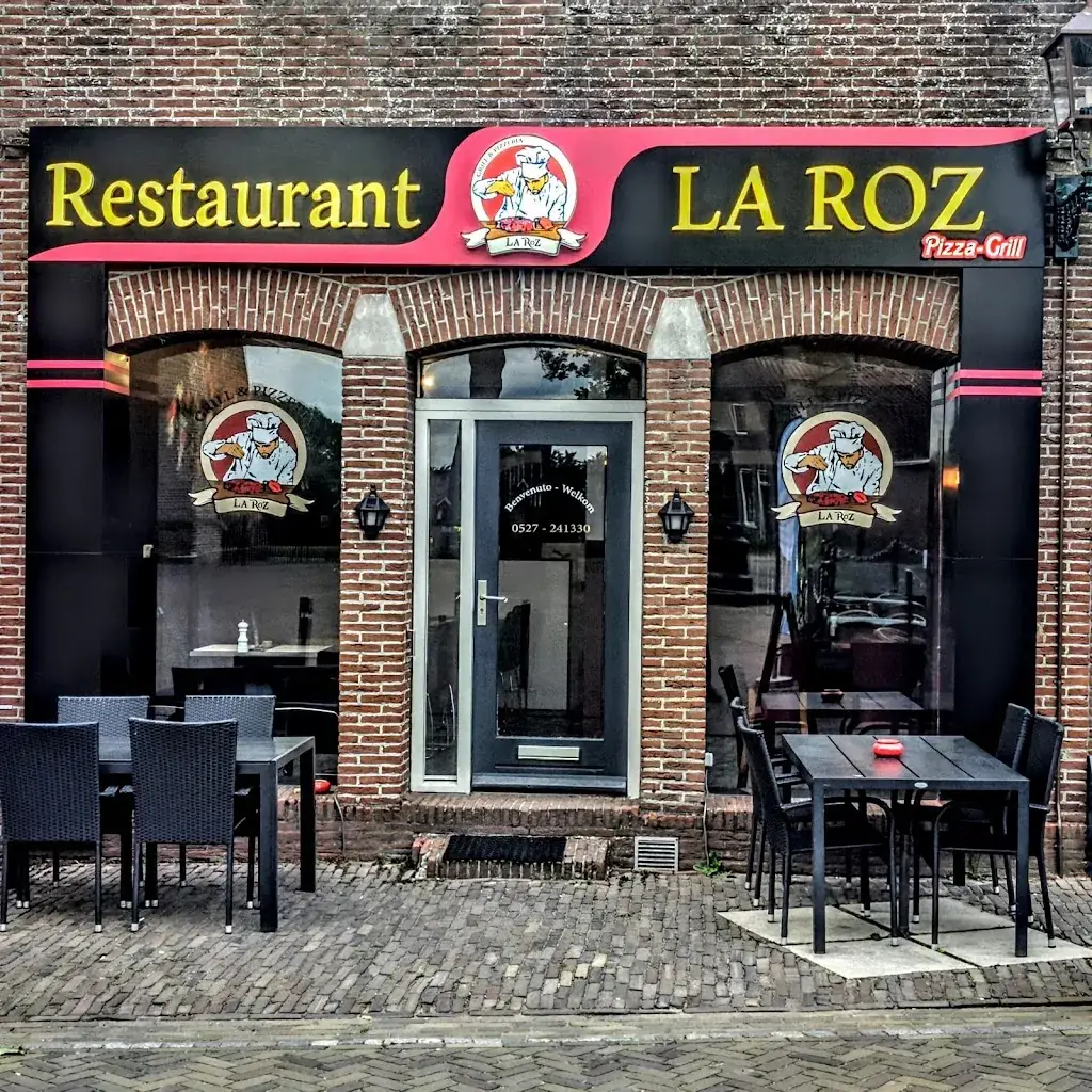 Grillhouse & Pizzeria LA ROZ restaurant in Vollenhove