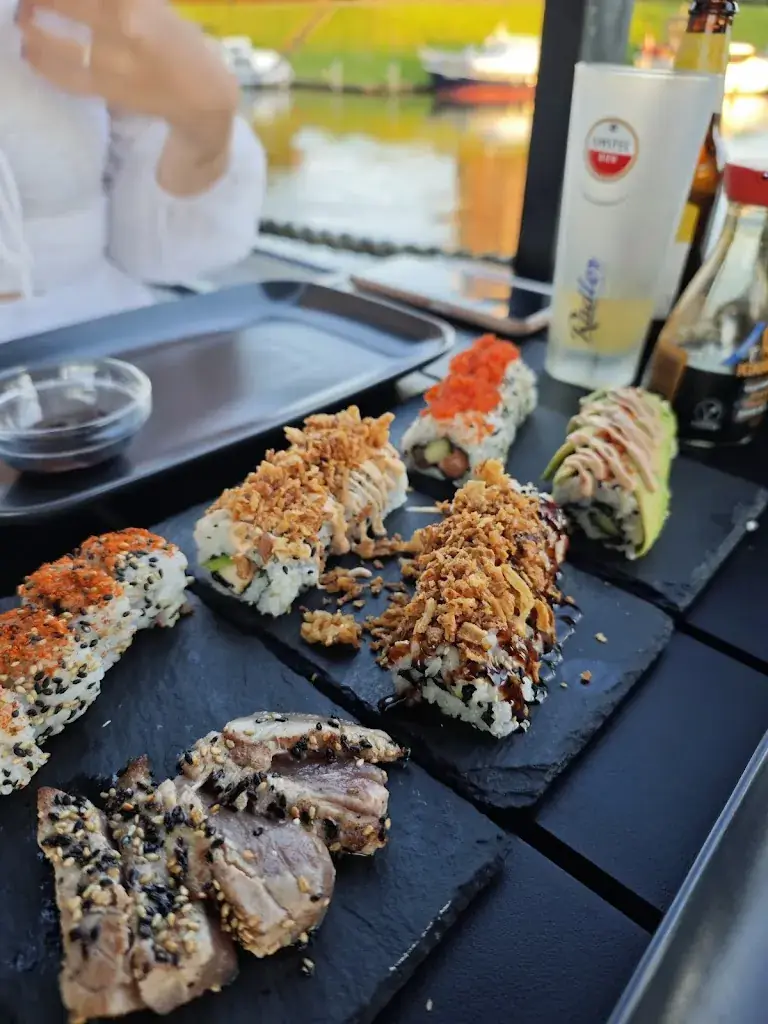 Menu_HIP Asian Food & More_Dokkum_imagen_2