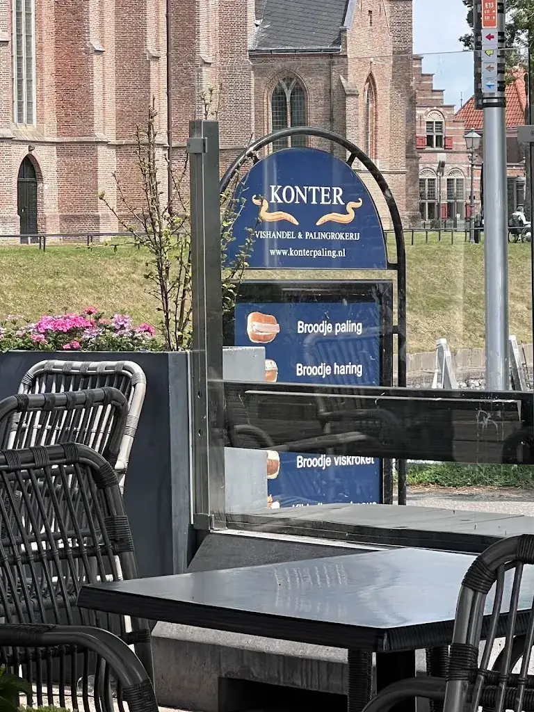 Hans Prins_Palingrokerij en Vishandel Konter_Vollenhove_review