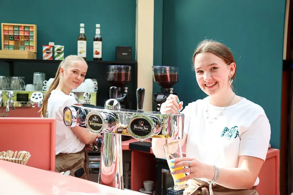 Buitengewoon de Voorst restaurant in Kraggenburg