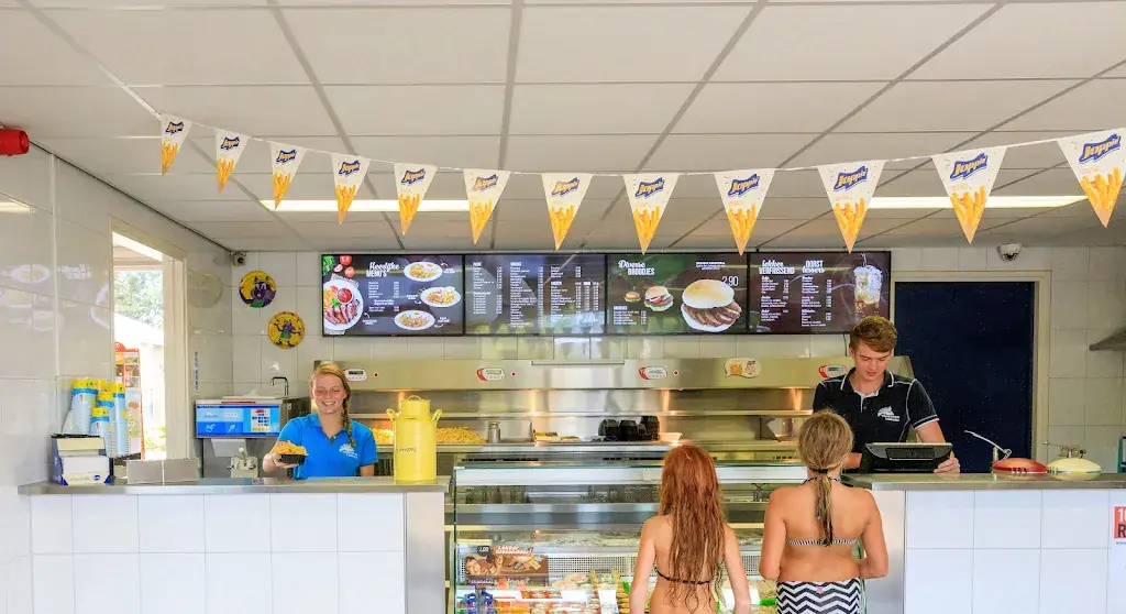 Snackbar Akkertien restaurant in Vollenhove