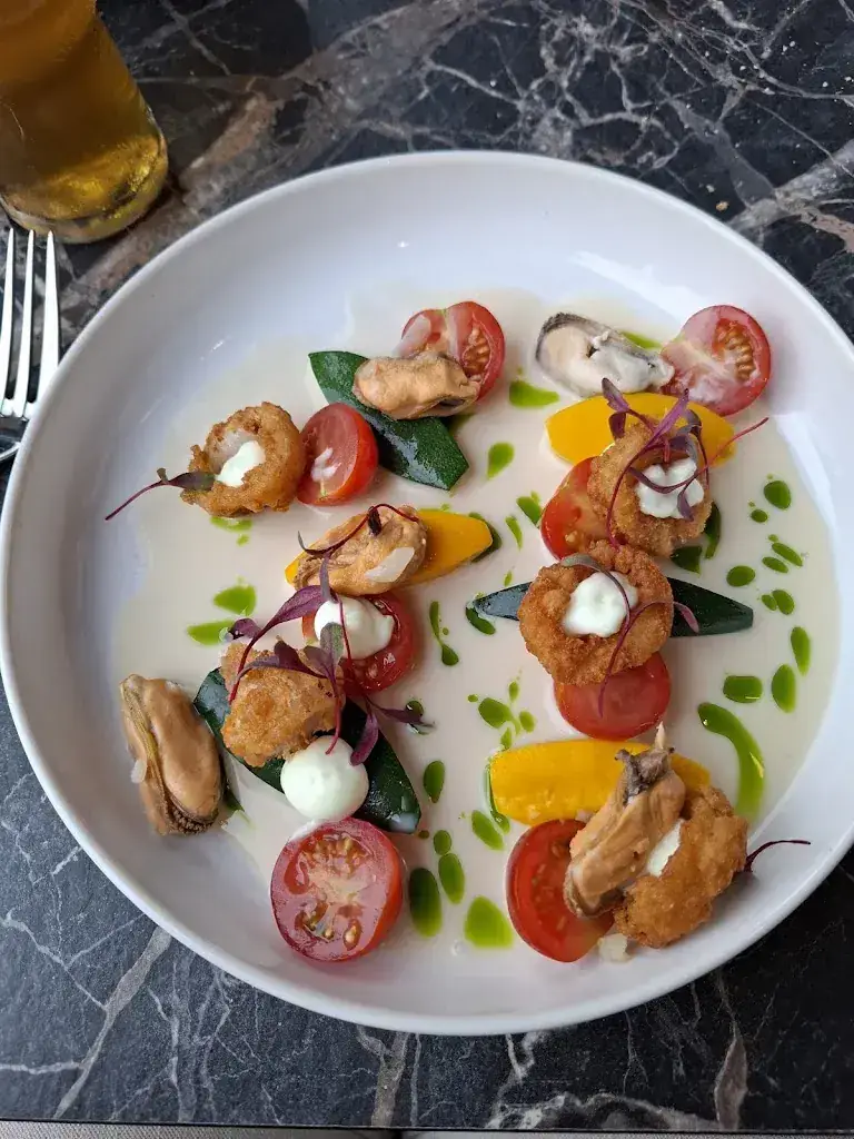 Luenda_Paviljoen Zwemlust_Vollenhove_review