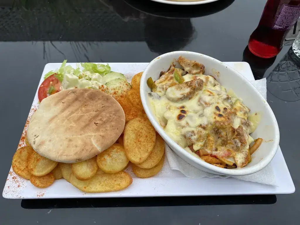 Arian van der Pijl_Amarna_Vriezenveen_recensione