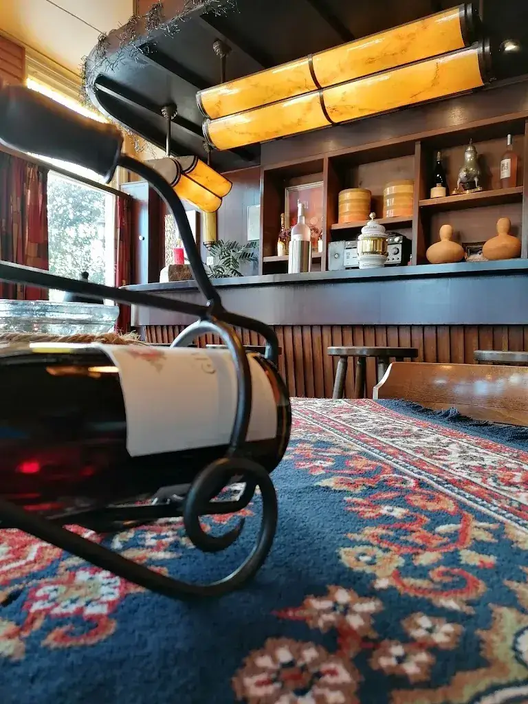 Amine Boushaq_Café De Piep'n_Vriezenveen_reseña