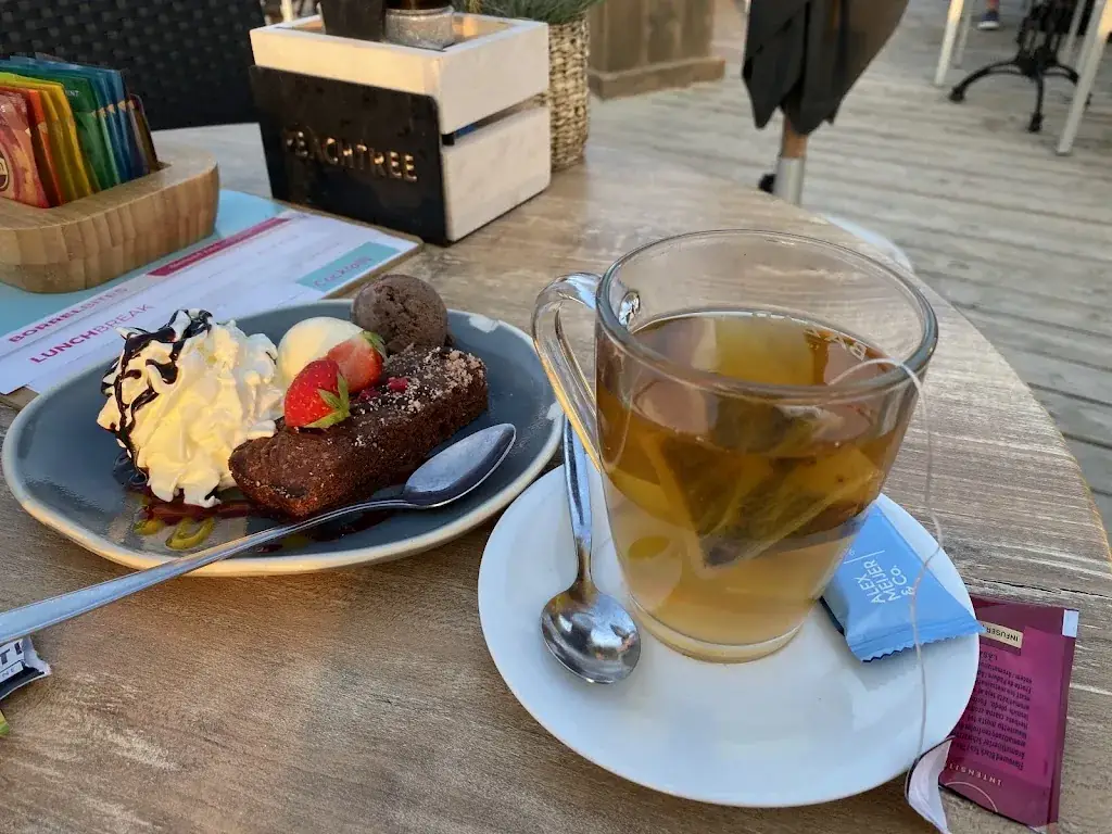 Cristian_Beachclub Breez_'s-Gravenzande_review