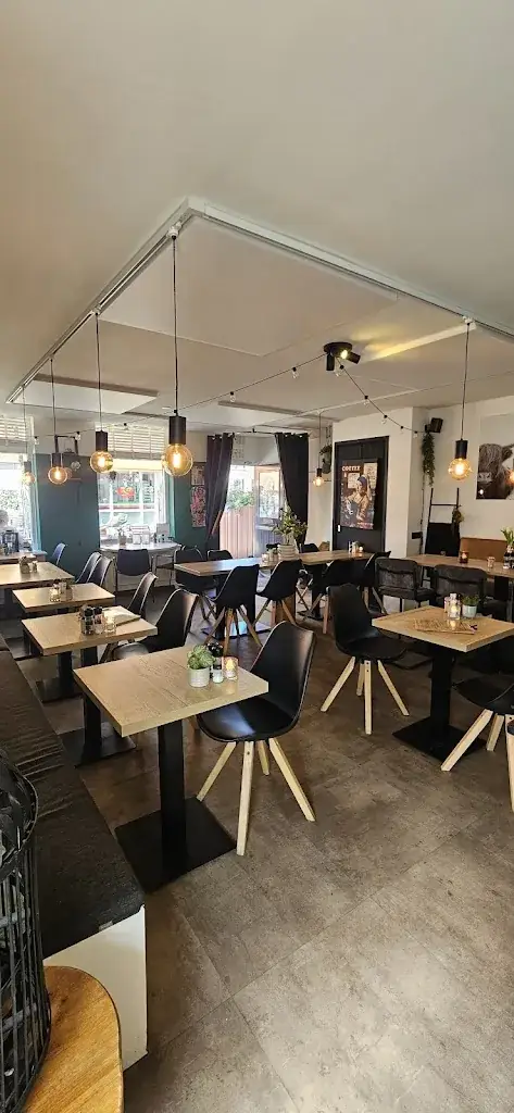 Lunchroom Plan B restaurant in 's-Gravenzande