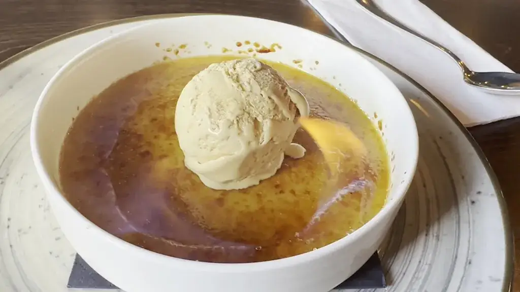 Nikos Skylakis_The Naked Fish_Rodenrijs_recensione