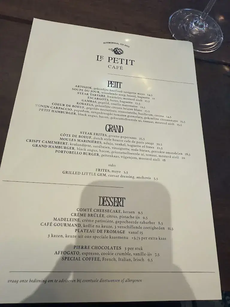 Menu_Le Petit Café Bloemendaal_Bloemendaal_image_1