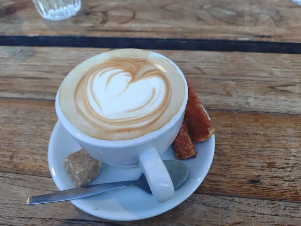 Aino Toonder_Strand restaurant Republiek Bloemendaal_Overveen_review