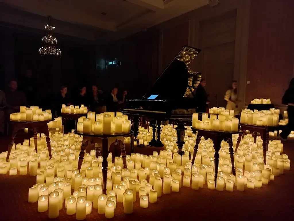 Ineke van Boeijen_Nieuwe of Littéraire Sociëteit De Witte_Haag_review