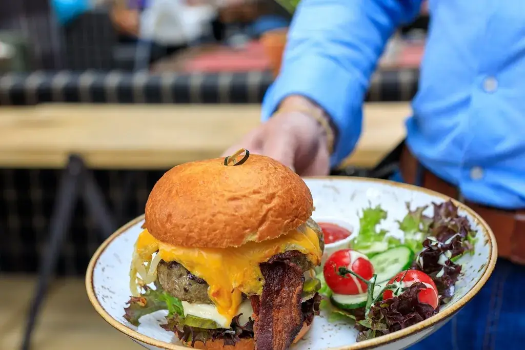 Menu_BIT Grill and Café_Haag_image_6