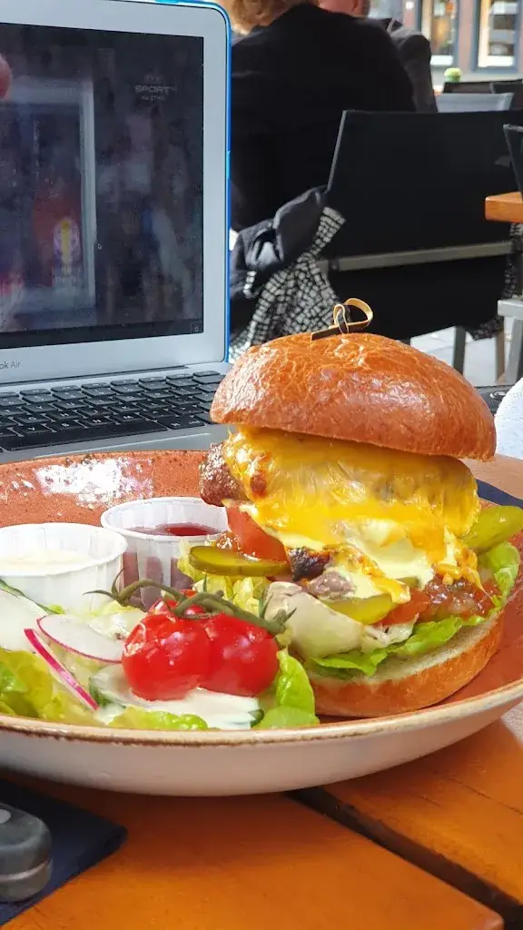 Menu_BIT Grill and Café_Haag_image_8