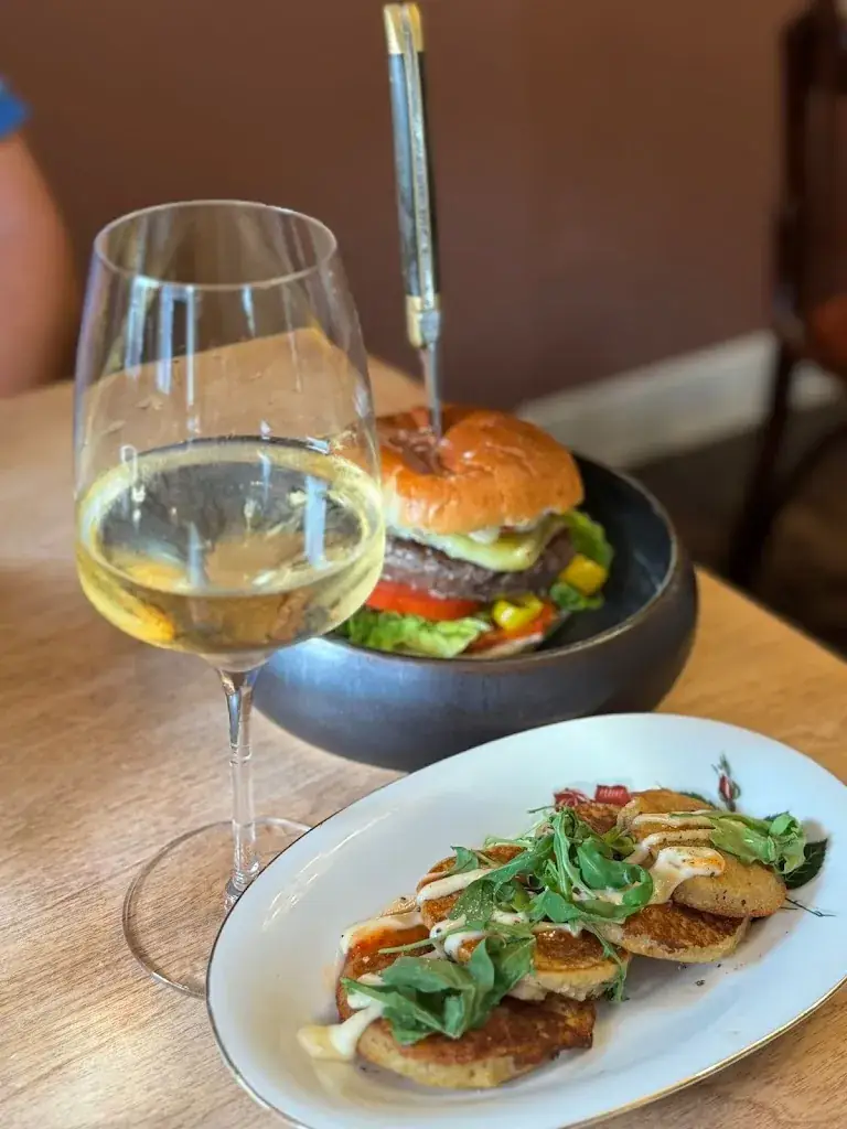 Huiskamer restaurant VinoTé_Bleiswijk_slider_image_2