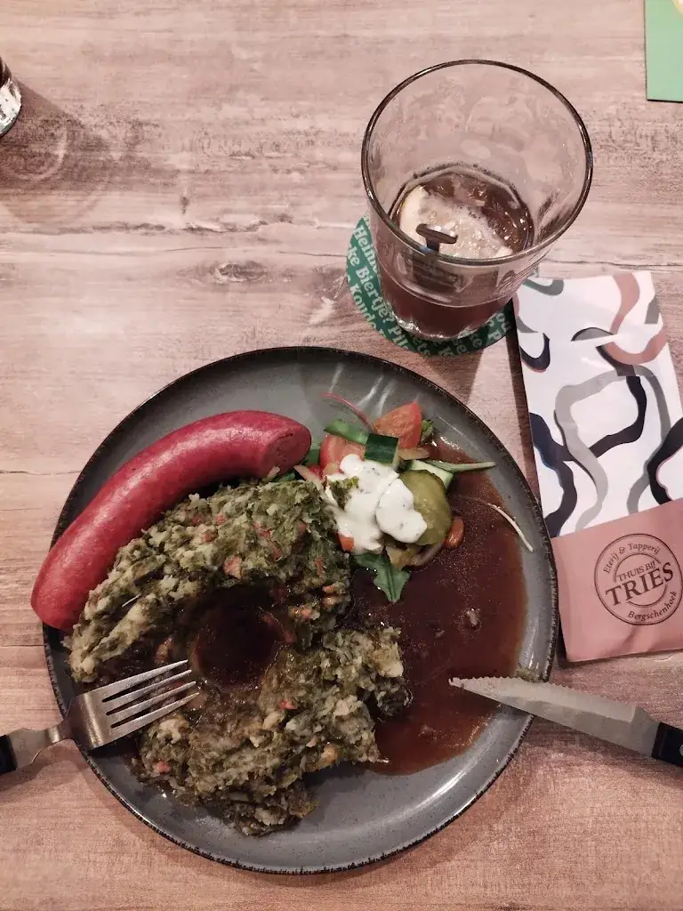 Alexandra Sch_Thuis bij tries_Bergschenhoek_review