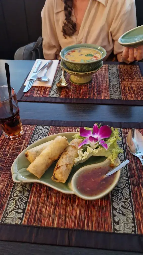 Menu_Khop Khun Thai Cuisine_Rijn_image_2