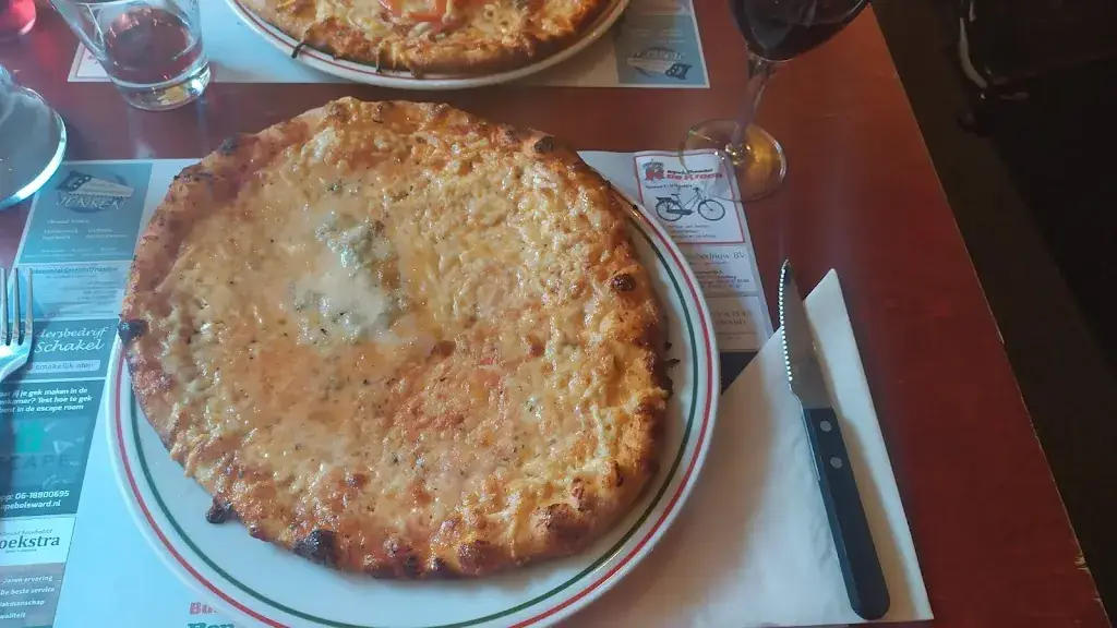 Annemiek Visser_Pizzorante Ponte Vecchio_Bolsward_review