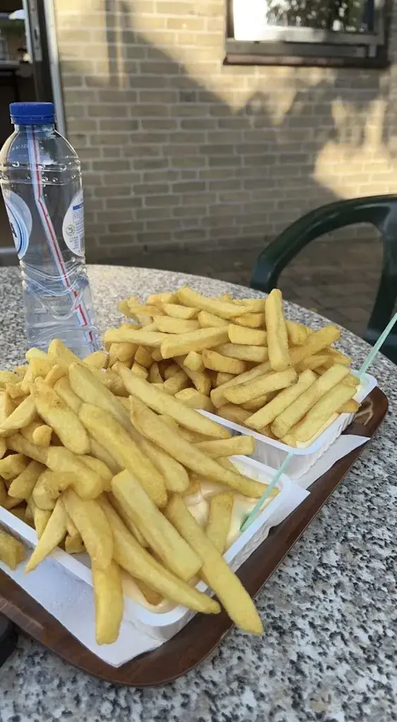 S Y_Margaret's Corner_Alblasserdam_review