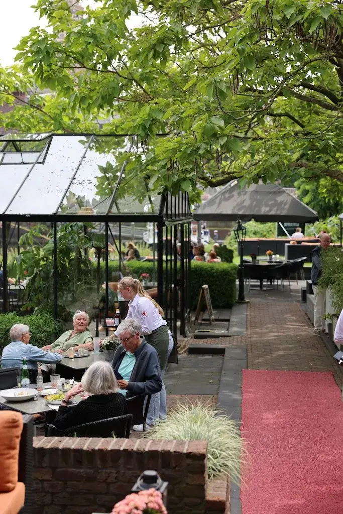 Brasserie De Hofvlietvilla restaurant in Zwolle