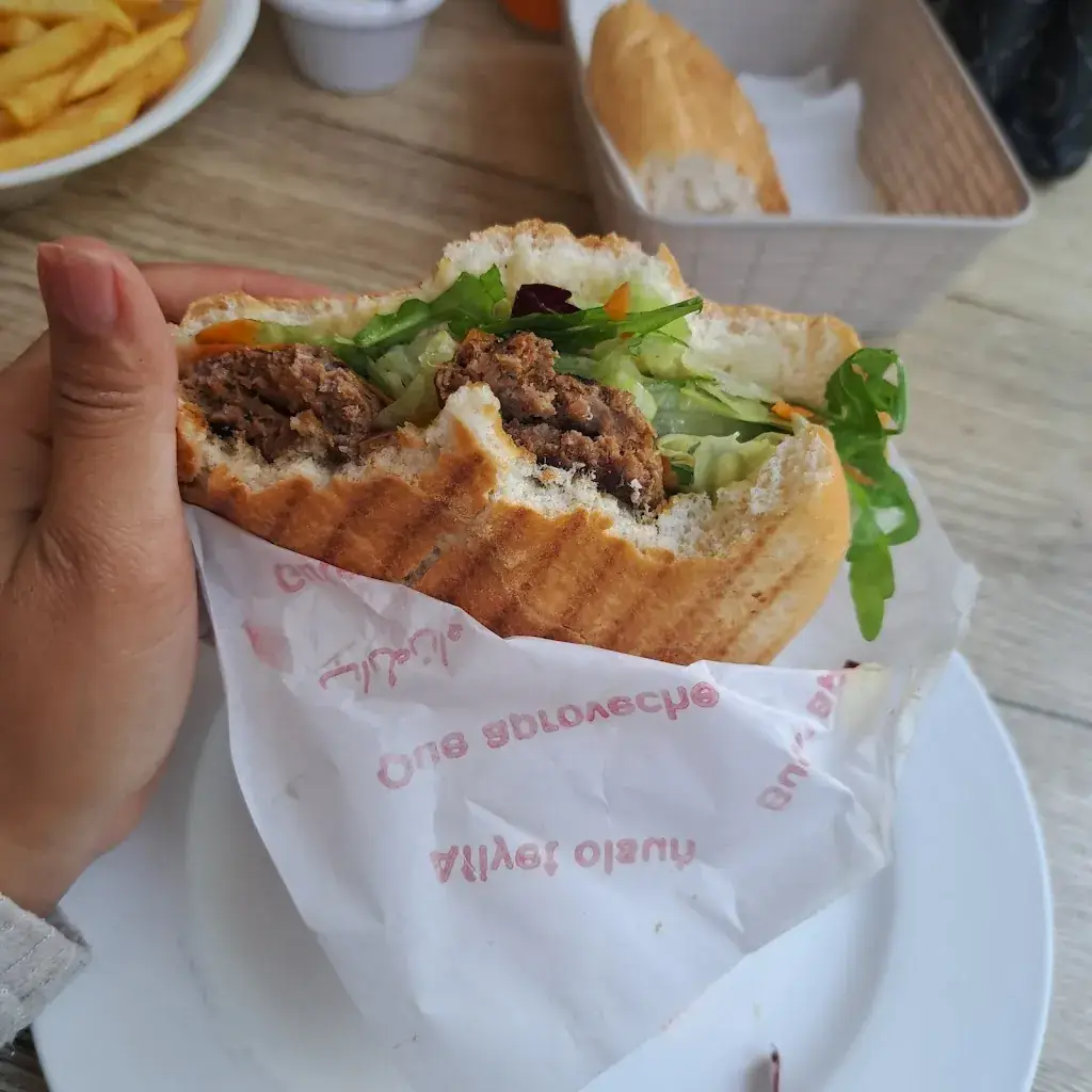 sara drg_SofrA Zwolle_Zwolle_review