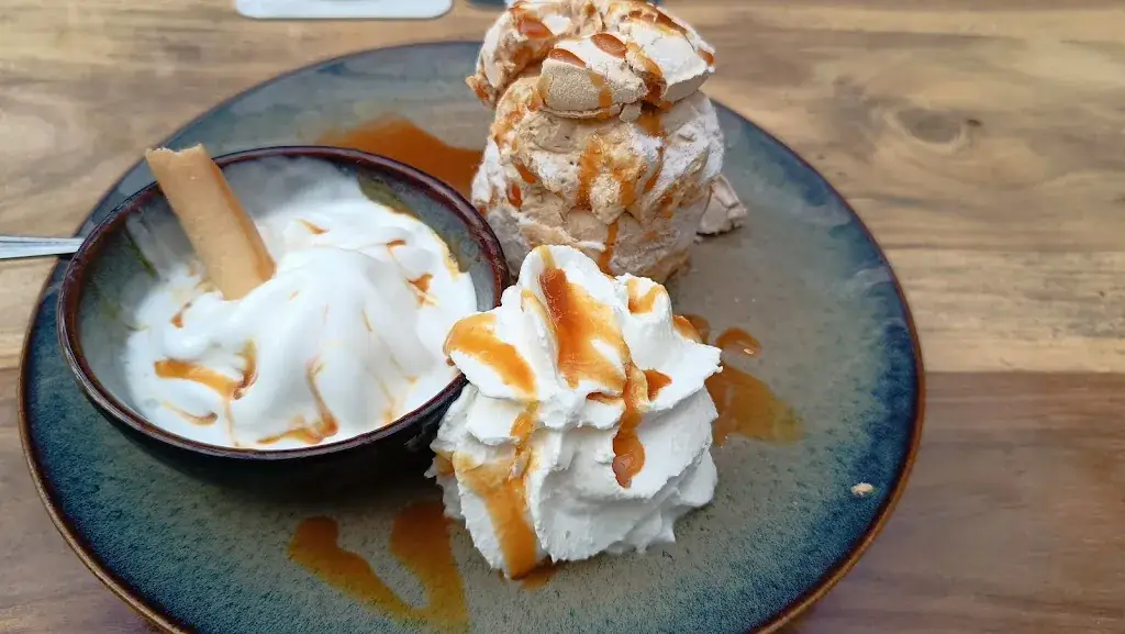 Miriam de Graaf_Restaurant & Snackpoint De Serre_Emmen_review