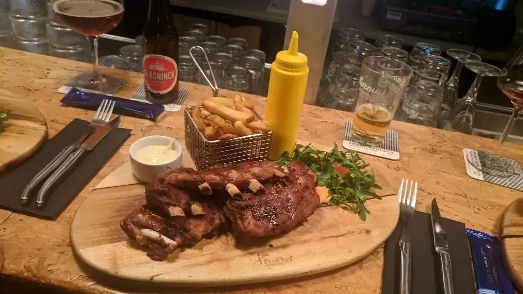 Het Weeshuys eten en drinken_Zwolle_slider_image_2