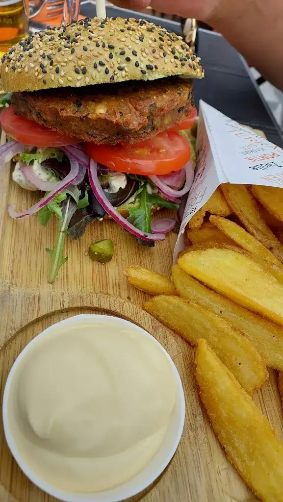 Georgiana Anghel_Stadscafé Blij_Zwolle_review