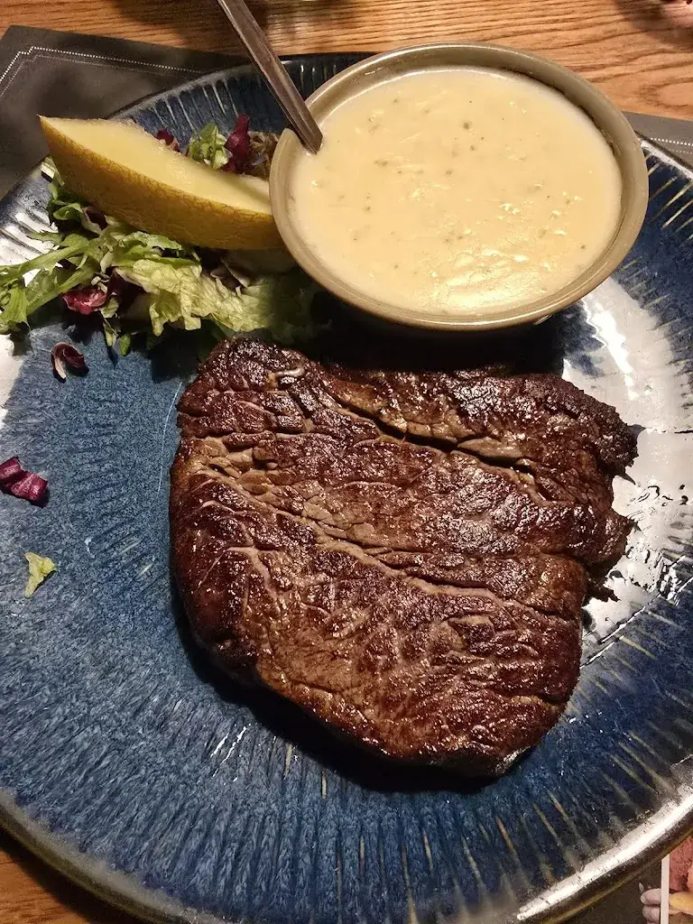 Remco Kwinkelenberg_De Buren_Bodegraven_review