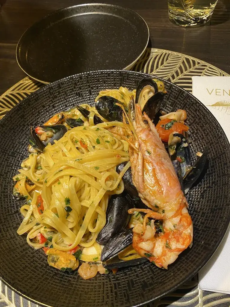 Nur Atiqah_Vena d'Oro_Barendrecht_recensione