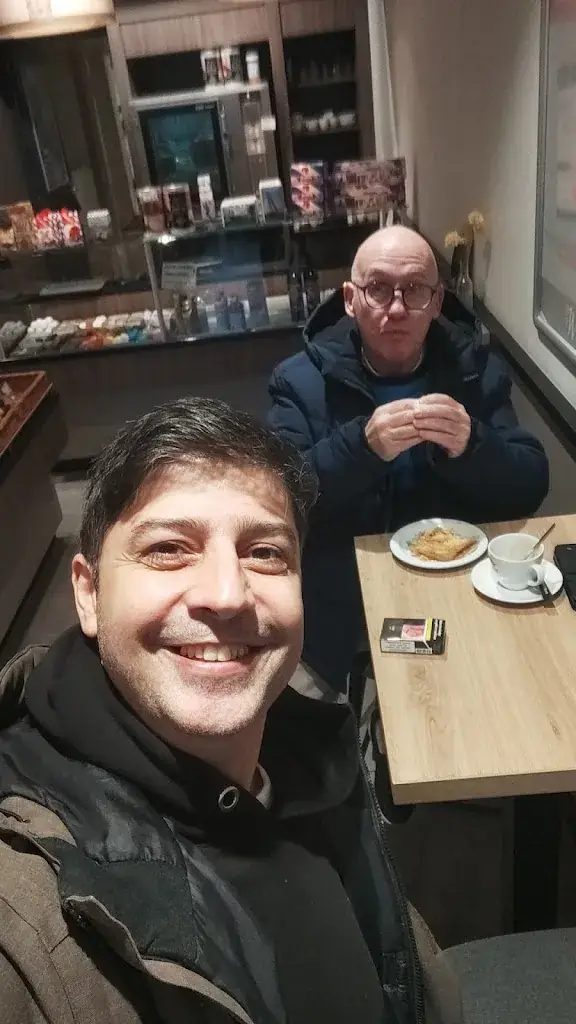 Ali-Ozan Topcuoglu_Bakkerij van der Werf_Bolsward_review