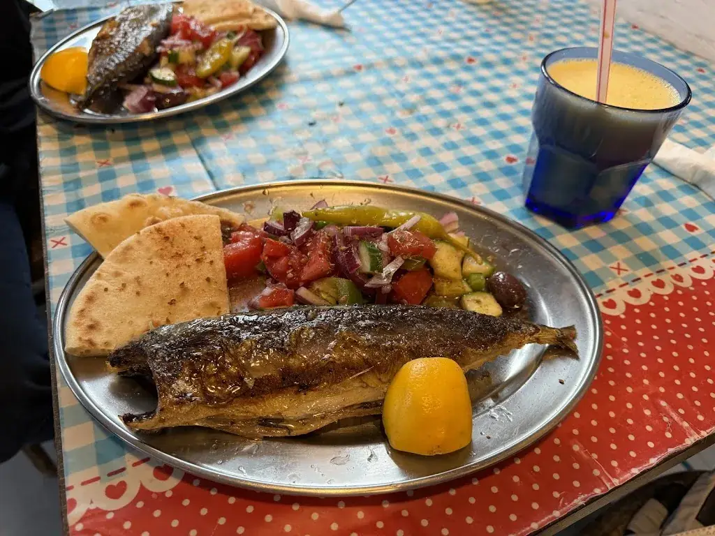 Xuyên Lê_Kantine El Greco_Barendrecht_review