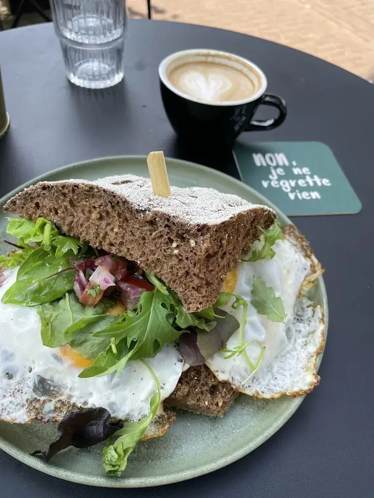 Igor Furlan_NON Bar_Lier_review