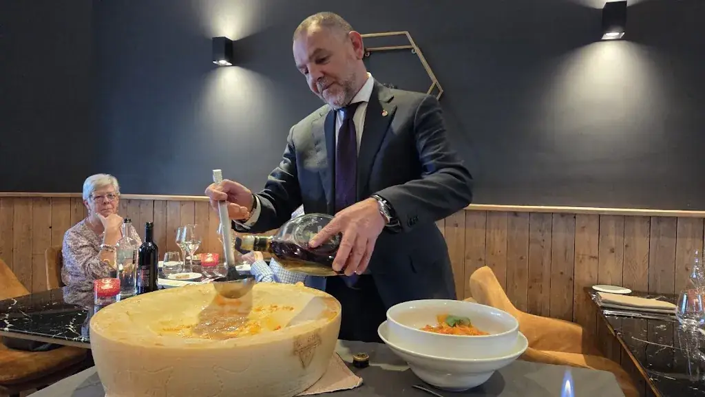 Brent Johnson_Momenti Italian Food & Wine_Brielle_review