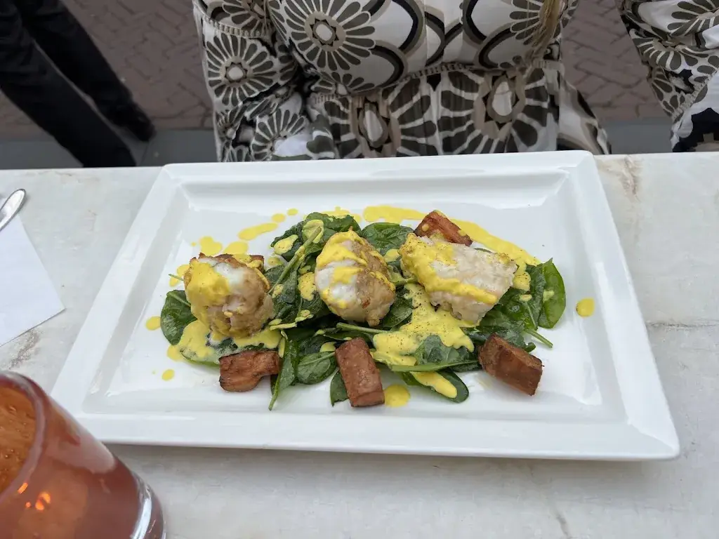 Diana Medina_Momenti Italian Food & Wine_Brielle_review