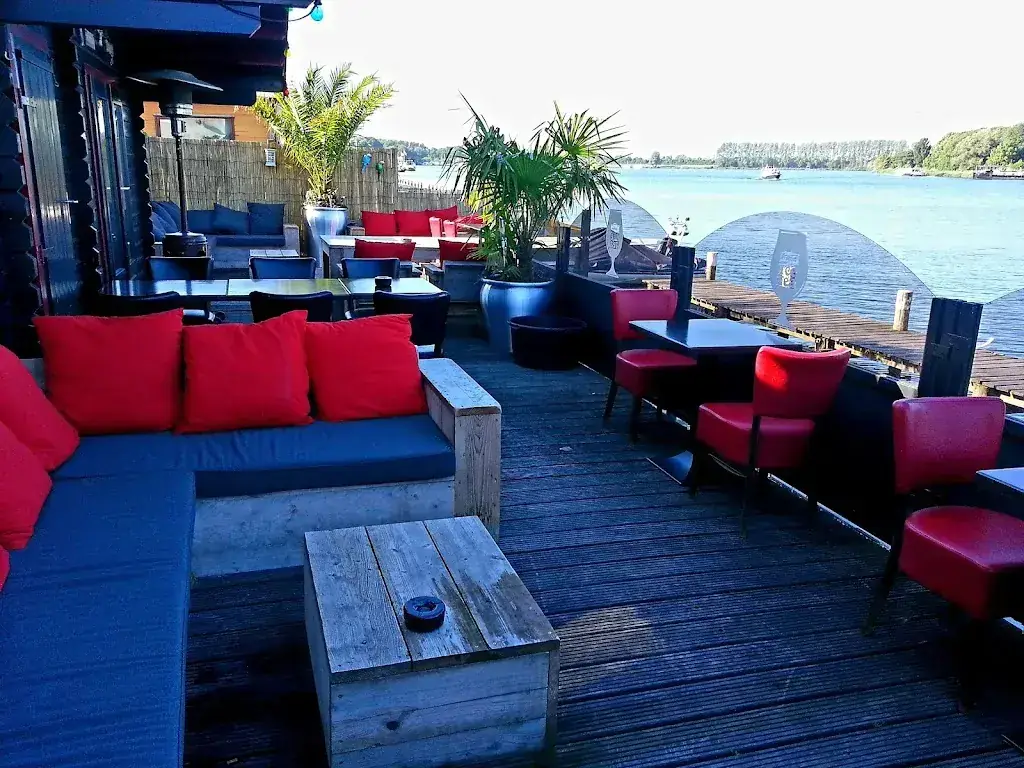 Strandcafé De Meiden_Brielle_slider_image_1