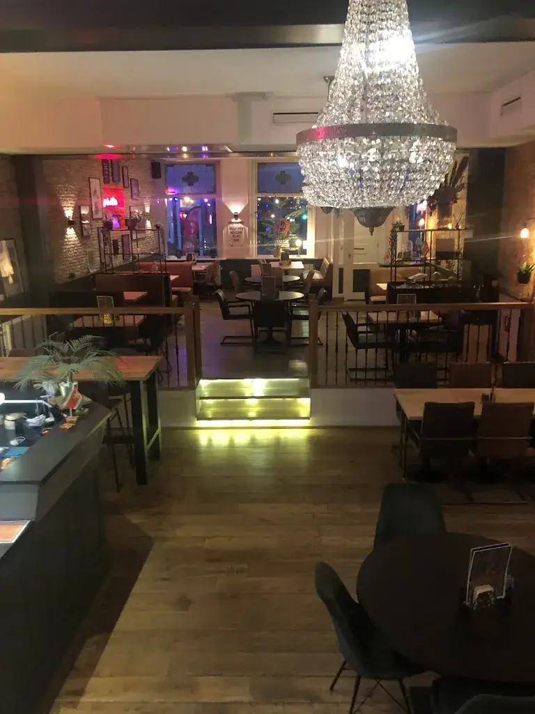 Wij eten thuis (Wet Surinaams Restaurant) Restaurant in Brielle